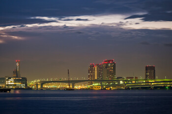 В аэропорту Токио столкнулись два самолёта, есть погибшие 