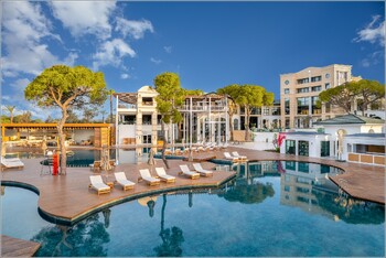 В Турции в 2023 году больше всего подорожали отели Анталии