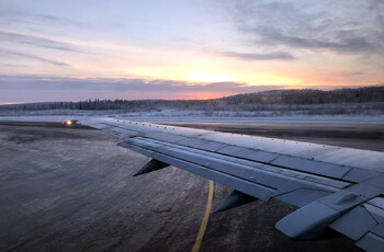 Аэропорт Омска эвакуировали из-за сообщения о взрывном устройстве