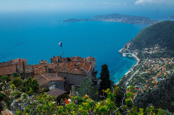 В 2023 году Франция выдала россиянам на 70% больше виз