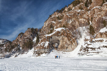 В Красноярских столбах туристка погибла, сорвавшись со скалы 