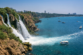 Россия заняла второе место по турпотоку в Анталию в феврале