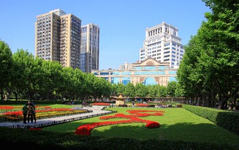 Названы зарубежные города, интерес к майским поездкам в которые вырос 