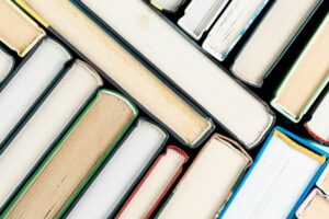 Влияние книг на развитие критического мышления и эмоционального интеллекта