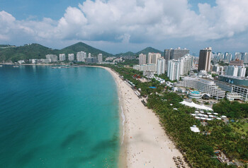 Авиакомпания «Россия» полетит из Красноярска на Хайнань 