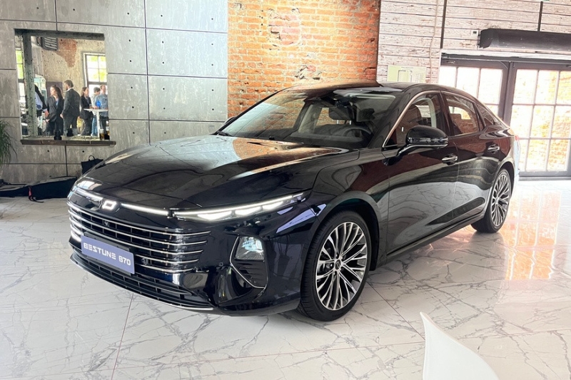 Премьеры FAW в России: обновлённый лифтбек Bestune B70, кроссовер T90 и другие