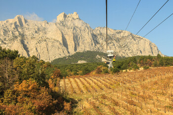 В Крыму после реконструкции заработала канатная дорога на Ай-Петри 