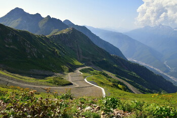 В Сочи по самой опасной дороге пустят поезд для туристов