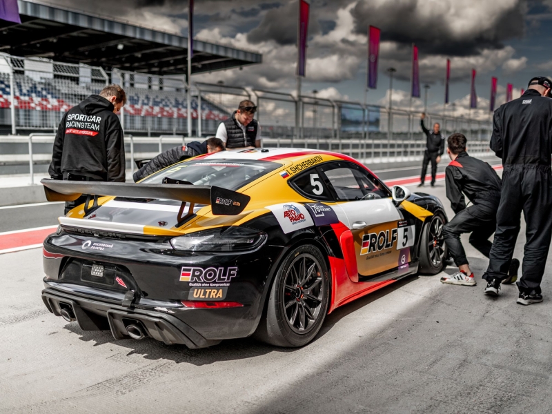 Rolf и Sportcar Racing Team снова первые!