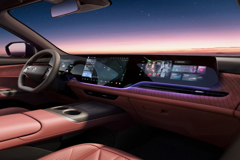 Changan CS75 Plus нового поколения показал салон: он не такой, как ждали