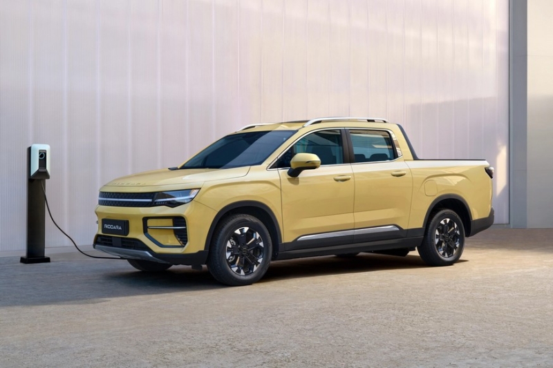 Пикап Radar RD6 от Geely отправили на экспорт под новым брендом Riddara