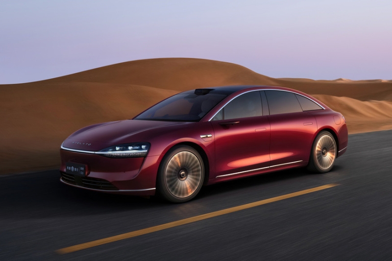 Роскошный седан Stelato S9 от BAIC и Huawei: рассекречен интерьер