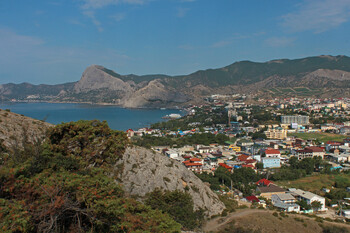 В Крыму под Судаком ликвидирован лесной пожар 