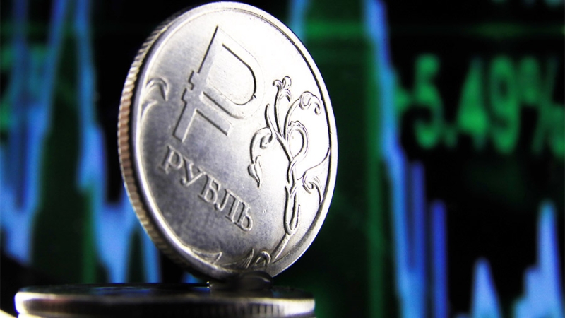 Экономист спрогнозировал курс рубля на сентябрь