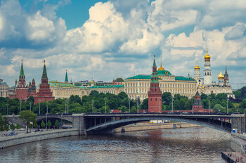 В РСТ предложили ввести аналог экспортной пошлины на выездной туризм