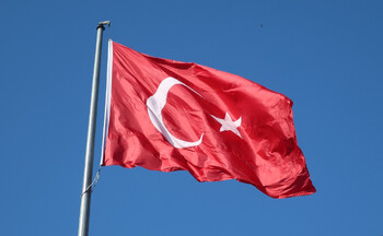 Во всех аэропортах Турции повысили уровень угрозы из-за возможных терактов