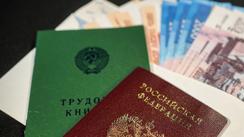 Песков заявил о росте реальных зарплат у россиян