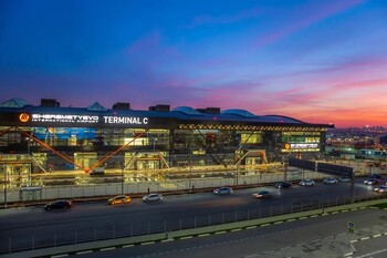 В «Шереметьево» не будут открывать терминал F и запускать ВПП-3