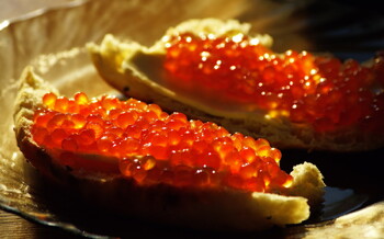 Запрет на провоз в багаже более 10 кг камчатской икры станет постоянным