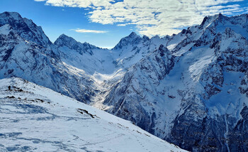 Лавинную опасность объявили в горах Карачаево-Черкесии 
