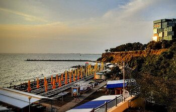 Мазут обнаружен на побережье Краснодарского края после ЧП с танкерами