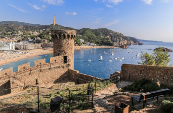 Отели Испании начали передавать властям личные данные туристов 