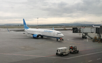 «Победа» вновь перевезёт Дедов Морозов и Снегурочек бесплатно 