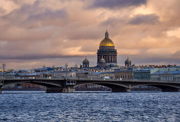 В Петербурге закрываются два генконсульства стран ЕС