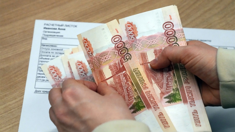 Юрист рассказал, как двухдневная рабочая неделя отразится на зарплате