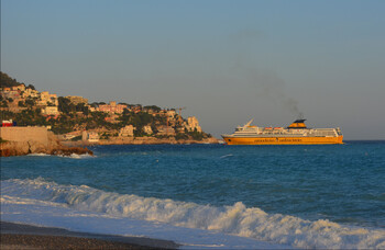 Круизным судам хотят запретить заходить в Ниццу