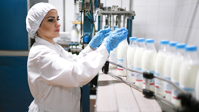 Патрушев заявил о росте производства сырого молока в РФ до 34 млн т в 2024 году