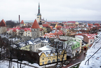 Власти Эстонии не будут закрывать границу с Россией