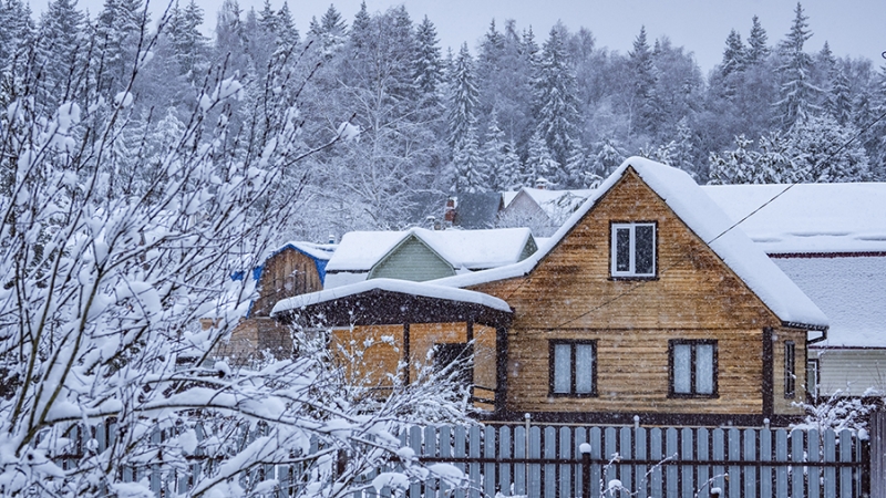Эксперт назвал важные факторы при покупке загородного дома