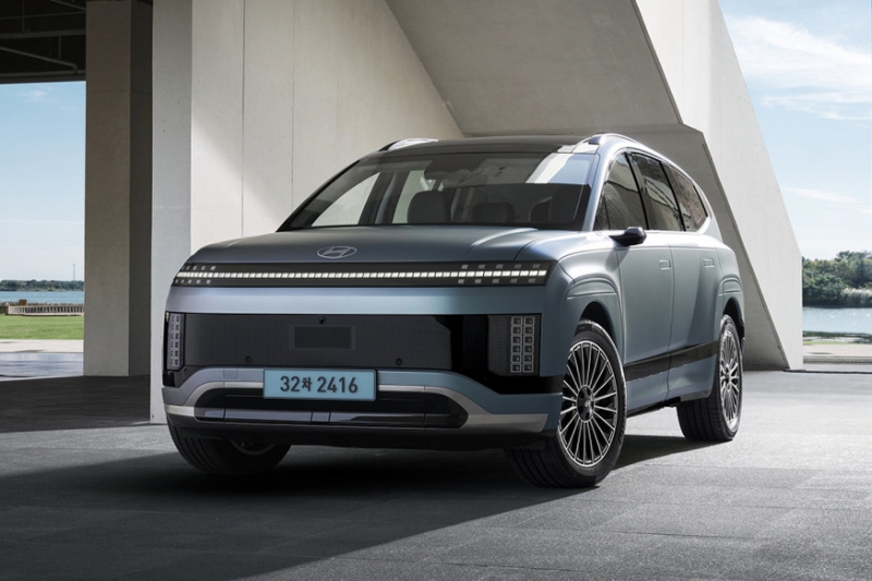 Флагманский кроссовер Hyundai Ioniq 9 оказался дешевле родственного Kia EV9