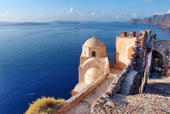 Греческий остров Санторини опустел из-за землетрясений