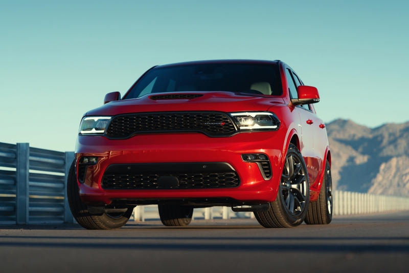 Устаревшему кроссоверу Dodge Durango могут оставить двигатель V8 HEMI ещё на год