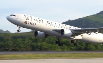 Авиакомпании Азии запретят пассажирам заряжать на борту устройства через пауэрбанки