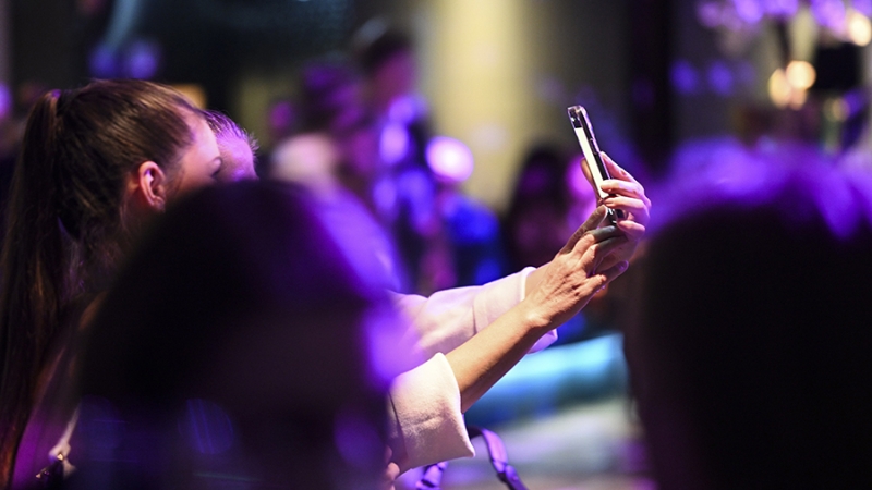 Блогеры потеряют почти 2 млрд рублей из-за запрета на рекламу в запрещенных соцсетях