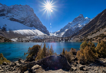 Киргизия и Таджикистан открыли границы и возобновили авиасообщение