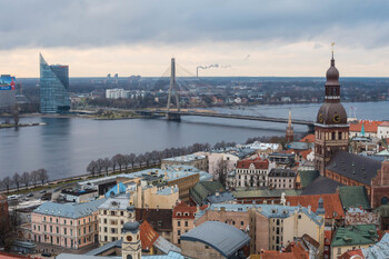 Латвия запретила пересекать границы с Россией и Белоруссией пешком