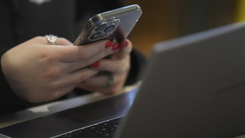 Поворот на право: блокировку подделок на маркетплейсах предложили проводить за три дня