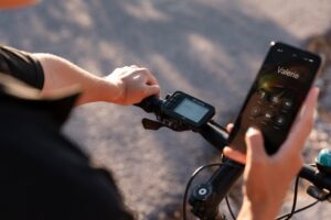 Велокомпьютеры: как подобрать идеального помощника для отслеживания ваших успехов в велоспорте.