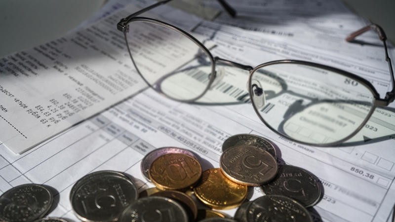 За время действия внесудебного банкротства долги списали 20 тыс. пенсионеров