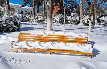 На южном берегу Крыма прошёл апрельский снегопад  