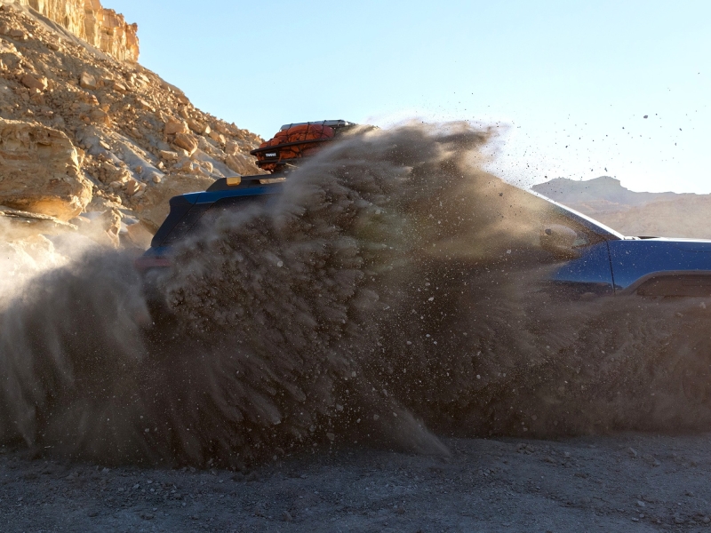 Новый Subaru Outback дебютирует через неделю: суровый характер в угловатом кузове