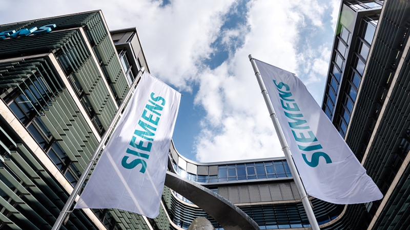 Siemens продала свою долю в «Уральских локомотивах»