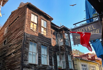 Туристам в Стамбуле советуют не селиться в сейсмоопасных районах