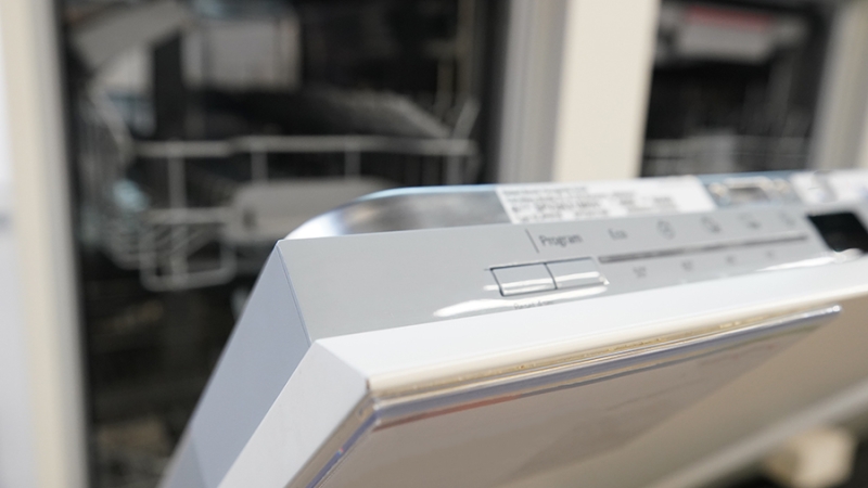 Цены на бытовую технику в РФ снизились на 10–20%