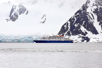 Круизы из Мурманска на Шпицберген запустят летом