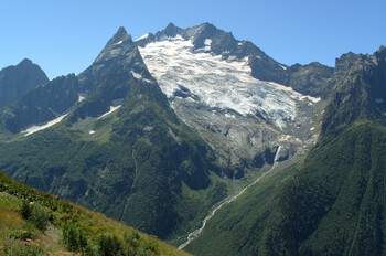 Курорт Эльбрус частично закрылся из-за непогоды